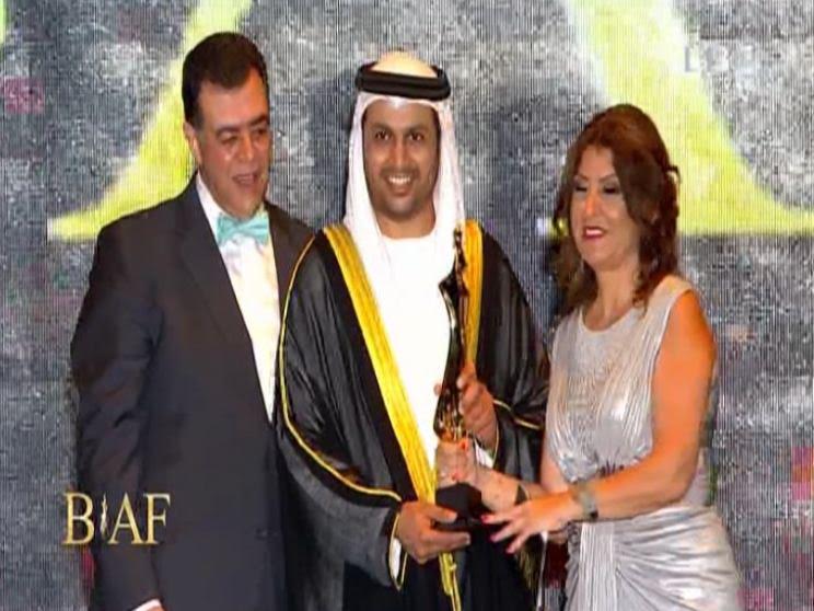 السفير الشامسي يتلقى جائزة التميز والإبداع من النائب جوزف معلوف والإعلامية رمزة عسّاف