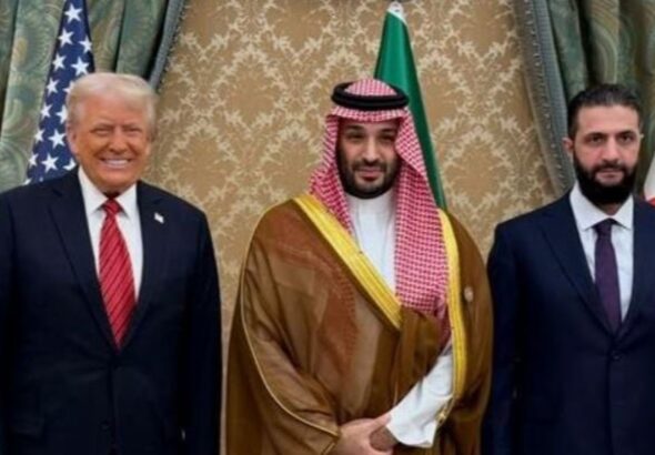 لعبت المملكة العربية السعودية بقايدة الامير محمد بن سلمان دورا حاسما في تخفيف العقوبات المشددة على سوريا