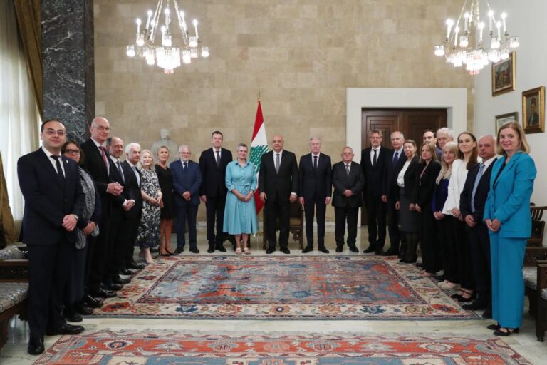 الاتحاد الأوروبي يخصص 600 مليون دولار دعماً للبنان ويحثّ على الإصلاحات خلال لقاءات مع القادة اللبنانيين