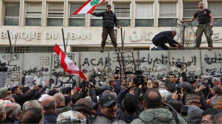 من الاعتصام في 8 أيلول الجاري