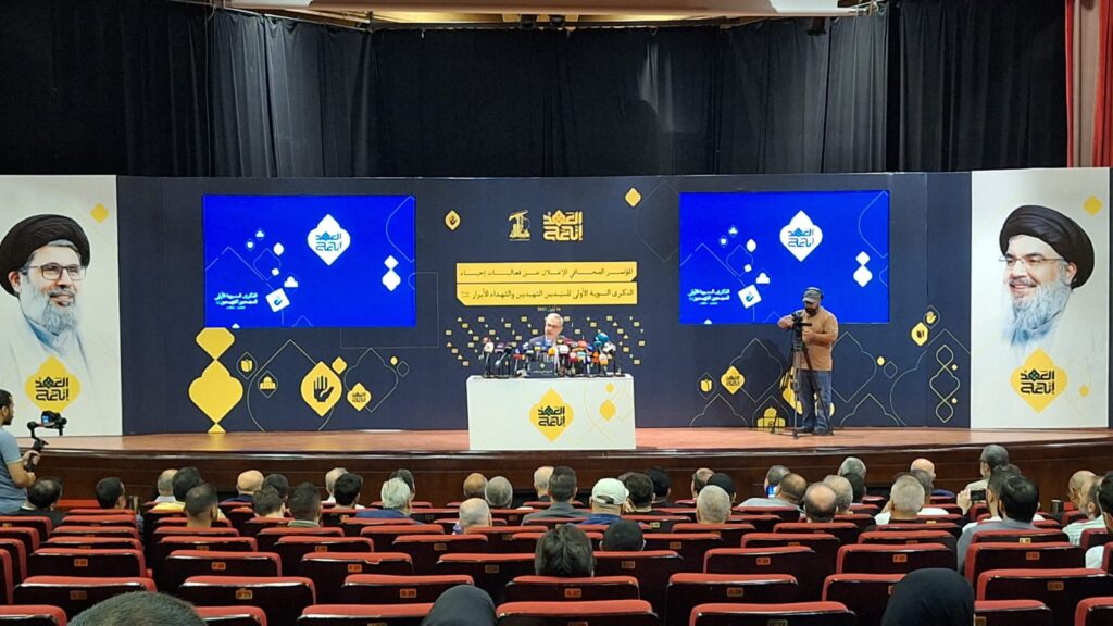 الشيخ ضاهر: هذه المناسبة رغم جرعة الحزن التي تظللها هي محطة جديدة لتجديد الروح في لحظة مصيرية، يصنعها اهل المقاومة التي وعدت وستفي بوعدها بأن تنهض مرفوعة الرأس وستعود الى سابق عهدها اكثر قوة وصلابة وفعالية وما ذلك على الله بعزيز