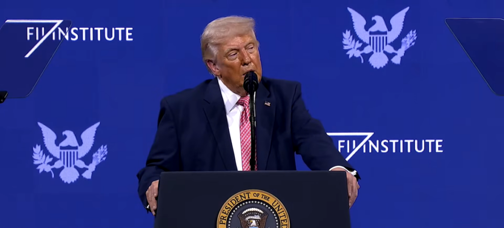 ، قد يضحك جمهور ترامب على نكاته الثقيلة، لكن في أروقة السياسة الحقيقية، تظل الكلمة العليا لمن يملك ثبات الموقف واستقلالية القرار. والأمير محمد بن سلمان، الذي لم يداهن في ملف إيران ولم يتنازل في ملف فلسطين، يثبت للعالم أن الاحترام يُنتزع بالندية والسيادة