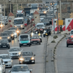 بدأ الجنوبيون بالعودة الى قرهم وبلداتهم منذ فجر اليوم الجمعة في 17 نيسان ، بالرغم من تحذيرات قيادة الجيش ومسؤولين في حركة أمل وحزب الله من أن العودة مبكرة لأن الهدنة قد تكون هشة وهي لعشرة ايام وقد تنتكس