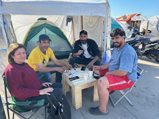 جلسة مع مجموعة من النازحين من الضاحية وصديقين في البيال
