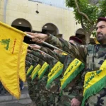 اعتبر"حزب الله" أنّ العقوبات الأميركية الجديدة التي طالت نوابًا لبنانيين وضباطا في الجيش والأمن العام ومسؤولين في الحزب و"حركة أمل" تأتي في إطار “محاولة ترهيب” للبنان ودعمٍ سياسي لإسرائيل بعد فشلها في كسر خيار المقاومة. ورأى "الحزب" أنّ استهداف الضباط اللبنانيين عشية لقاءات في البنتاغون يشكّل ضغطًا مباشرًا على المؤسسات الأمنية والعسكرية اللبنانية.