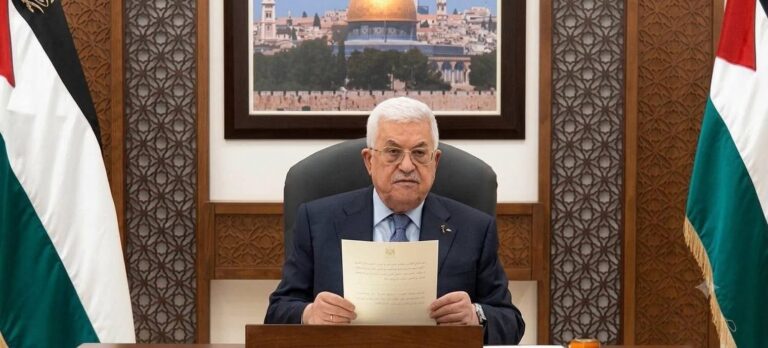 انطلقت في العاصمة اللبنانية بيروت اليوم الأربعاء أعمال المؤتمر الوطني الحادي عشر للاتحاد العام لطلبة فلسطين برعاية رئيس دولة فلسطين محمود عباس، تحت شعار: "جيل يحمل الثوابت.. العودة.. تقرير المصير.. الاستقلال"،