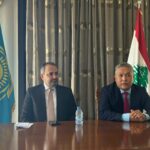 السفير رسول جومالي من اليمين والسيد علي نور الدين من اليسار