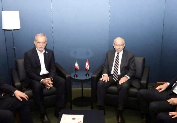 إجتماع رئيس الحكومة نواف يلام ووزير الخارجية اللبناني يوسف رجي مع الرئيس الايراني مسعود بزشكيان ووزير الخارجية عباس عراقجي في نيويورك طرح قضية السفير الايراني في لبنان محمد رضا شيباني وبرز تشبث ايراني بتثبيته سفيرا في لبنان